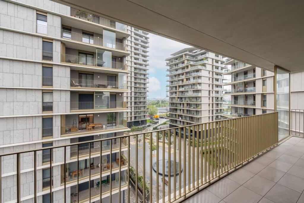 We Home - Uptown74 Bloom Apartment - Milano المظهر الخارجي الصورة