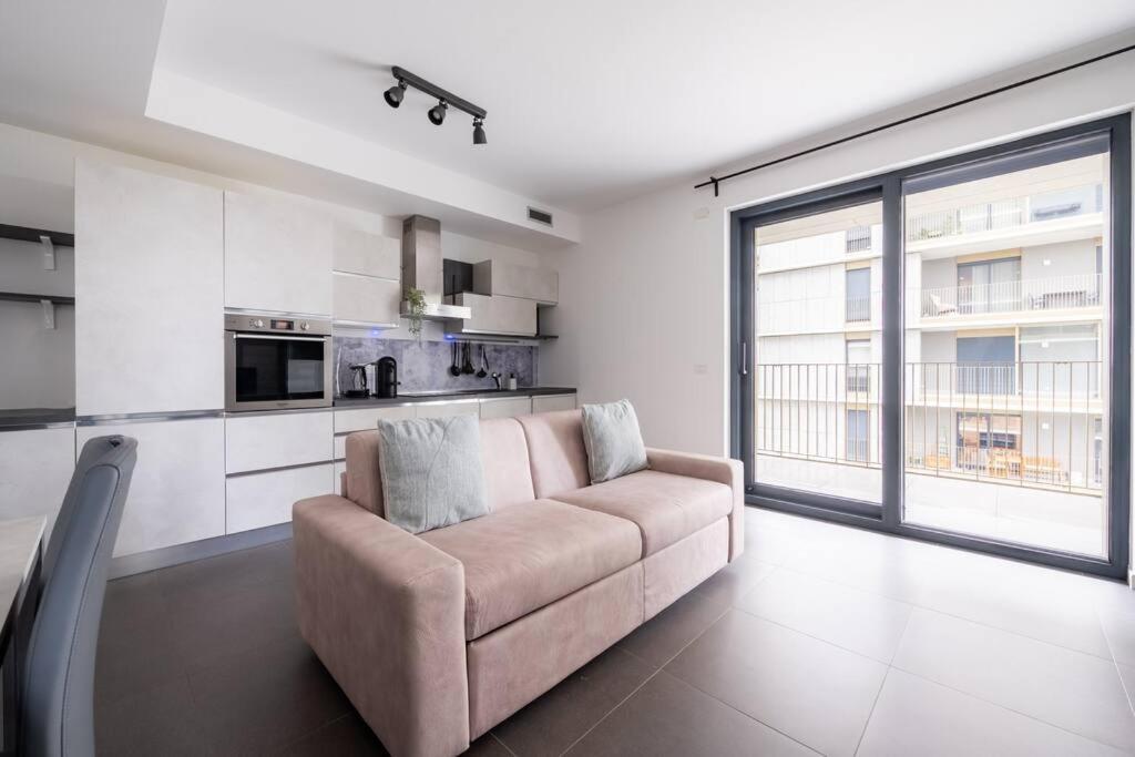 We Home - Uptown74 Bloom Apartment - Milano المظهر الخارجي الصورة